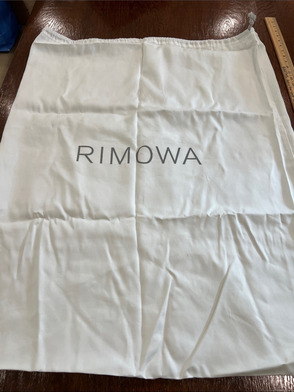 RIMOWA White Drawstring Travel Dust Cover M size luggage